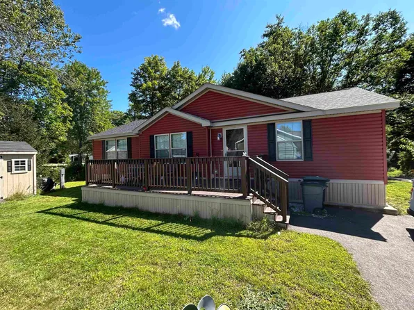 17 C Queens Lane, Epsom, NH 03234