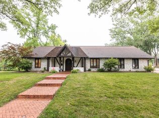 16 Ravenwood Cir, O'Fallon, IL 62269