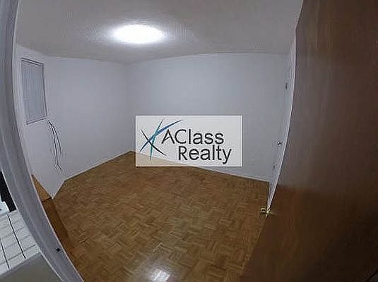 2nd image of 20-40 42nd St #3T