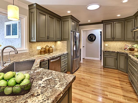5th image of 7545 Tierra Sombra Ct