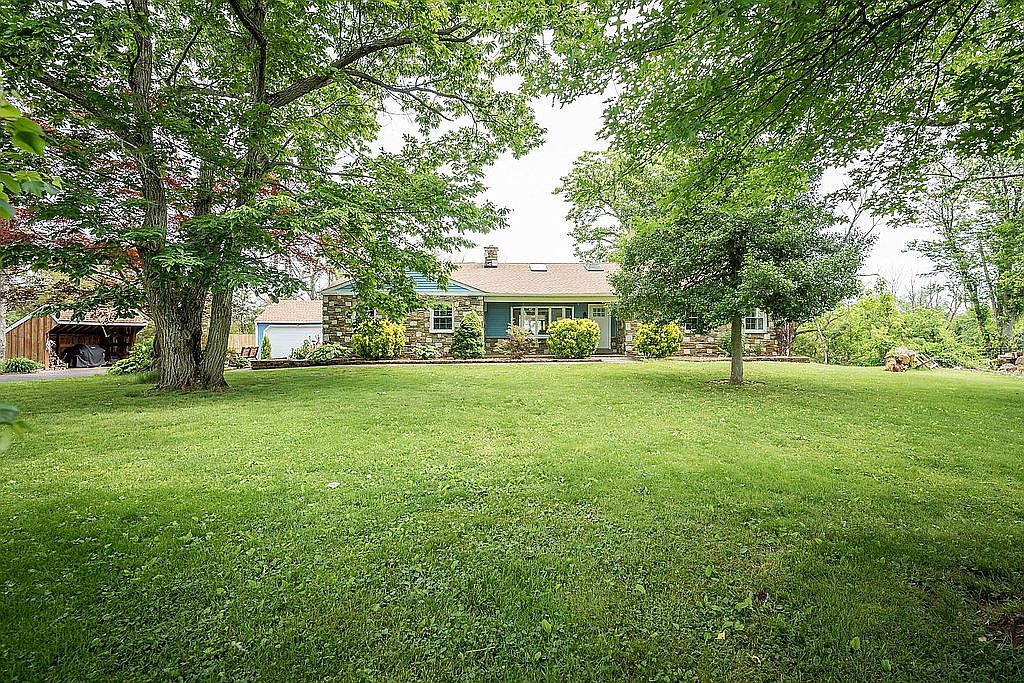 1323 Swamp Rd, Furlong, PA 18925 Zillow