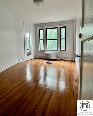 Rented by Hagstrom Management Inc | media 16