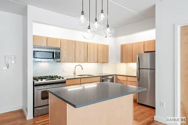 Sold by Rahme Real Estate, LLC | media 14