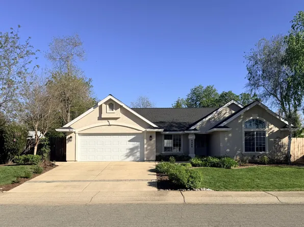 4365 Heather Ridge Ln, Redding, CA 96001