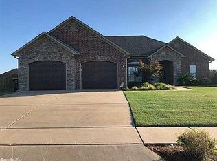 81 Dove Ln, Vilonia, AR 72173