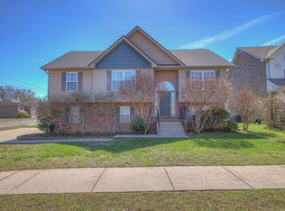 713 Pin Oak Dr NW, Antioch, TN 37013
