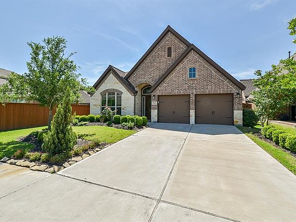 2nd image of 17611 Sandalisle Ln