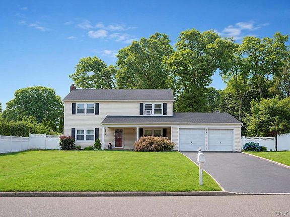 2nd image of 4 Beaverdale Lane