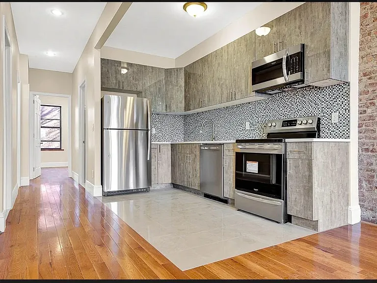 539 Rogers Ave #2 — Photo 19