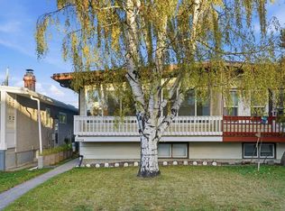 2224 W 34th St SW, Calgary, AB T3E2W3