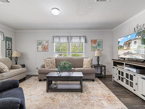3rd image of 7840 E Southlake Dr