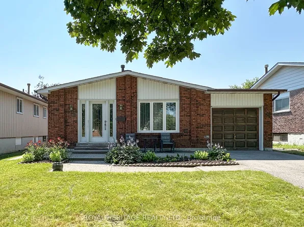 718 Annes St, Whitby, ON L1N 6B2