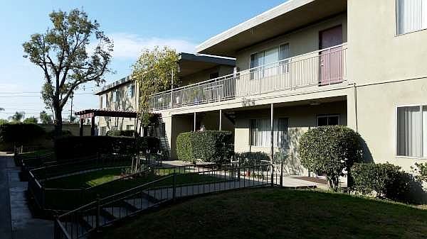 2nd image of 10342 Ramona Ave