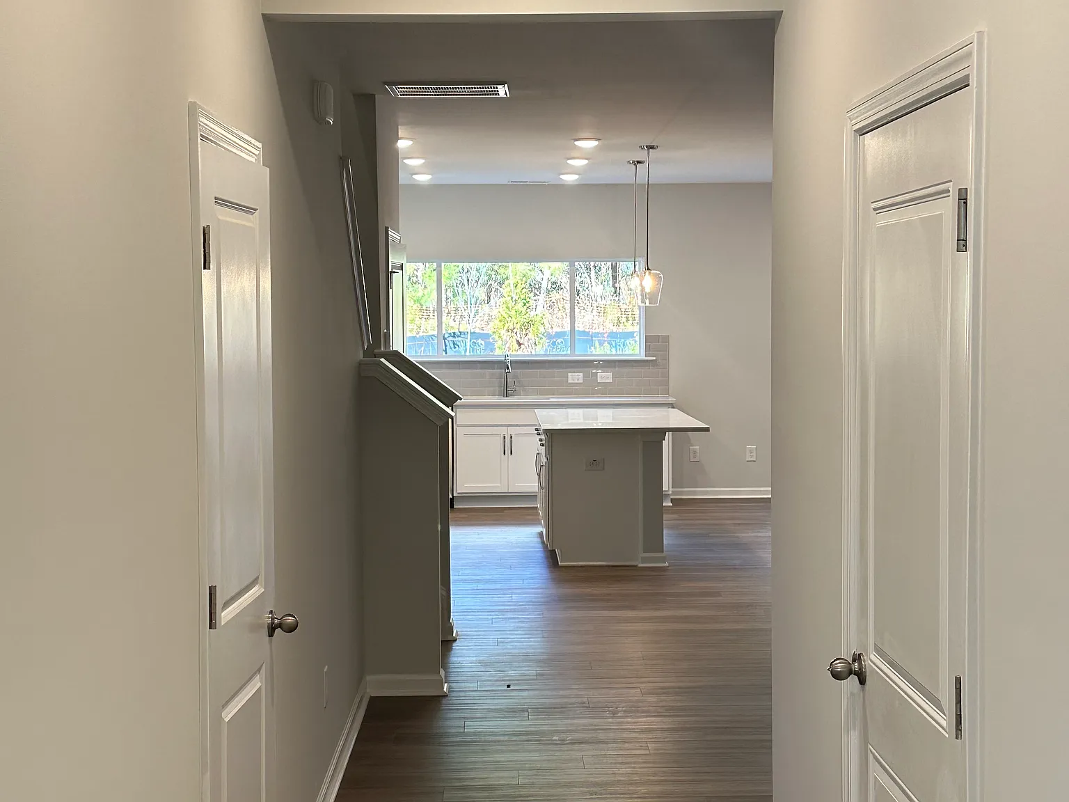 5102 Cambrey Dr — Photo 2