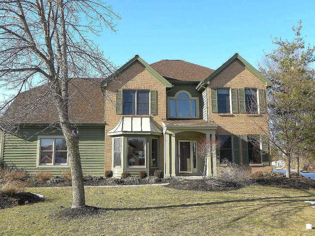 703 Deer Tail Ct photo 1