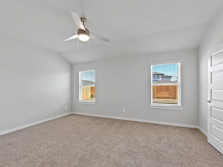 3335 Silverton Dr — Photo 16