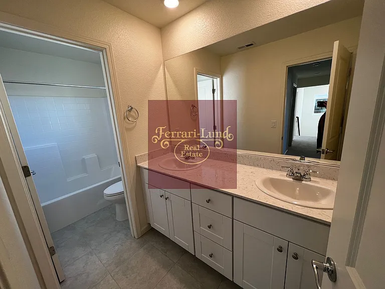 8948 Wolf River Dr — Photo 19