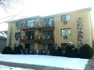 394 Alles St APT 3A, Des Plaines, IL 60016