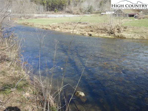 2379 Old Watauga River Rd, Sugar Grove, NC 28679
