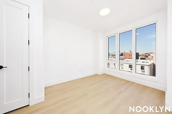 Rented by Nooklyn NYC LLC | media 31