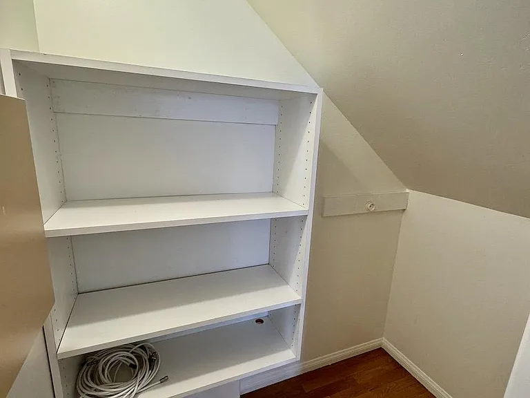 930 Skyline Dr — Photo 24