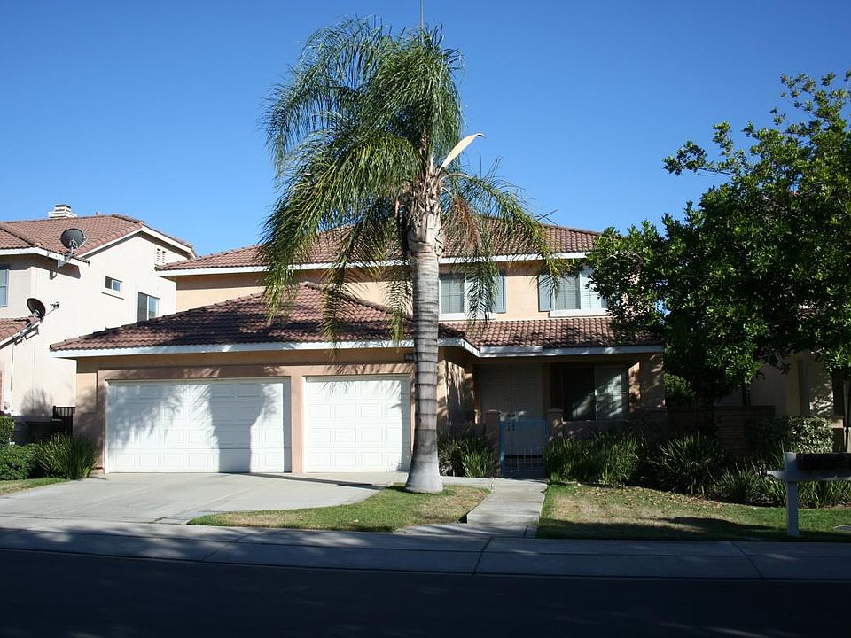 FRONT OF THE HOUSE