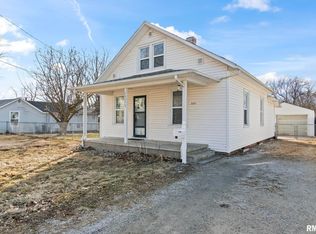 2827 S 16th St, Springfield, IL 62703