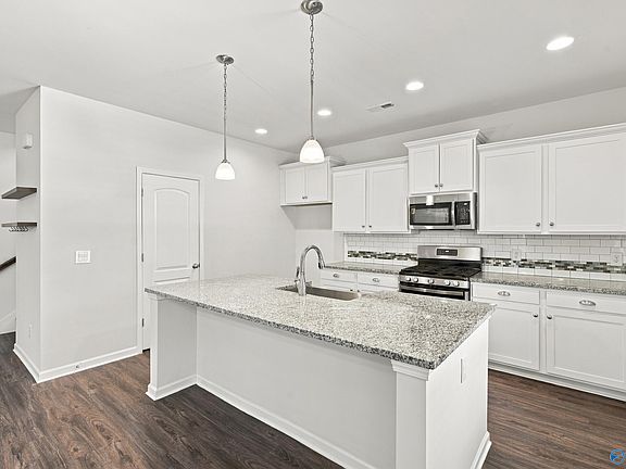 2nd image of 113 Kretzer Ct