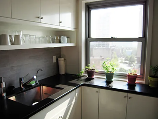 Sold by Metropolitan Real Estate Group | media 28