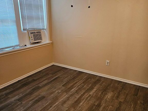 5th image of 1111 S Rockford Ave APT 9