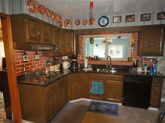 5th image of 12210 Maccorkle Ave