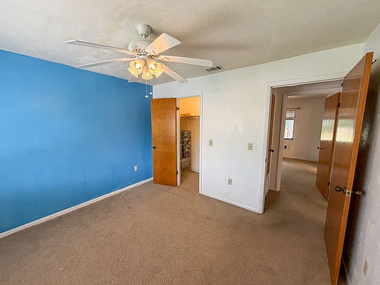 2735 SW 35th Pl #201 — Photo 13