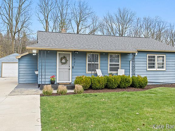 5th image of 1421 Aberdeen St NE