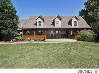 7445 Possum Hill Rd, Worden, IL 62097