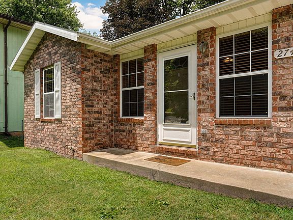 3rd image of 2749 E Cragmont Street