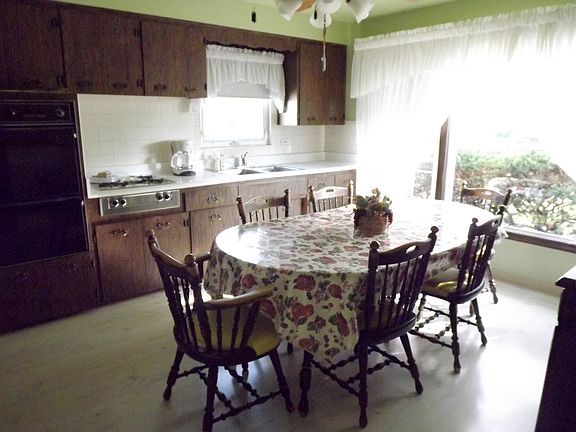 5th image of 283 Homewood Ct