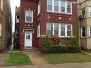 6727 N Artesian Ave, Chicago, IL 60645