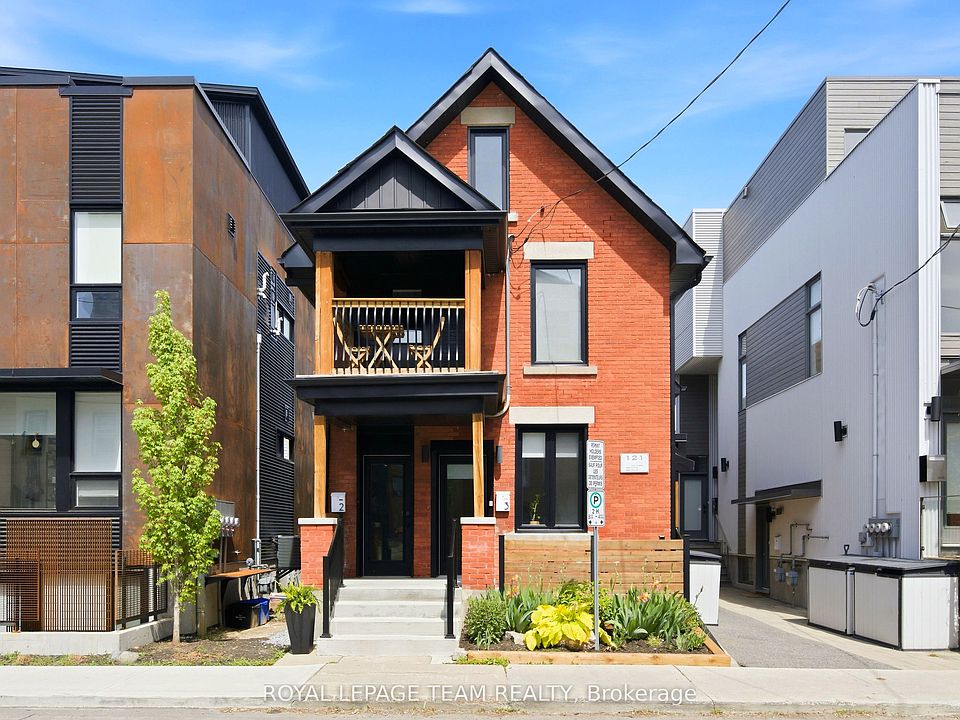1st image of 121 Carruthers Ave