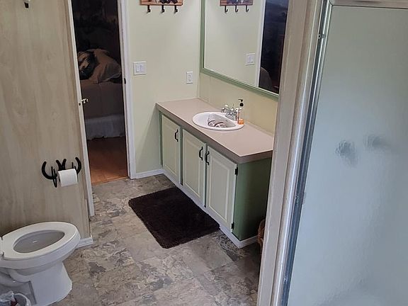 4th image of 39750 Anchor Ave