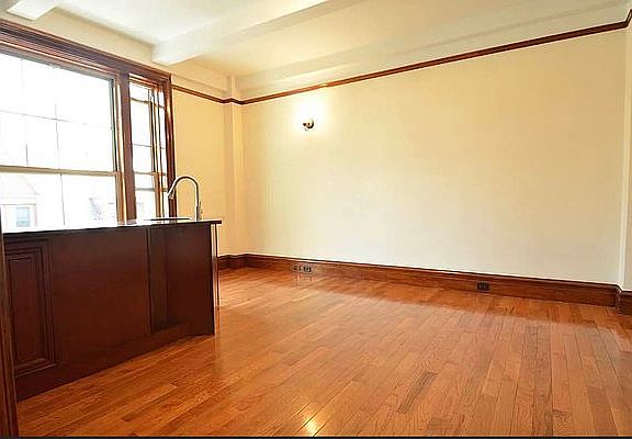 4th image of 170 W 74th St APT 503