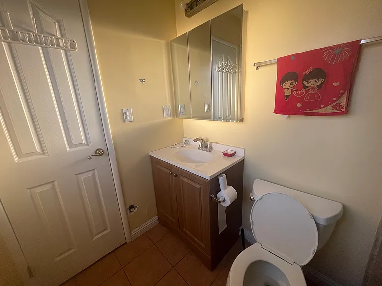 2548 Mayflower Ave #B — Photo 58