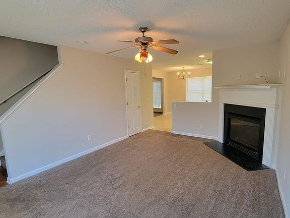 4th image of 166 London Dr