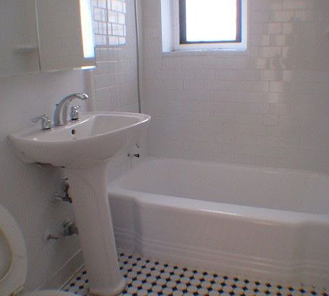 3rd image of 3415 Parsons Blvd APT 4L