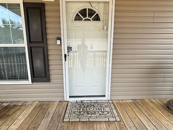 4th image of 119 Longbeard Ln