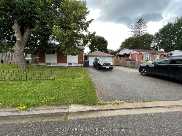 2 Leslie St #Basement, Brampton, ON L6X 2J4