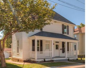 307 Pike St, Saint Charles, MO 63301