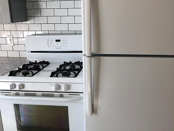 2nd image of 14917 79th St #1