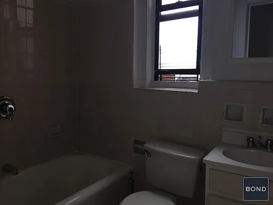 Rented by Bond New York | media 20