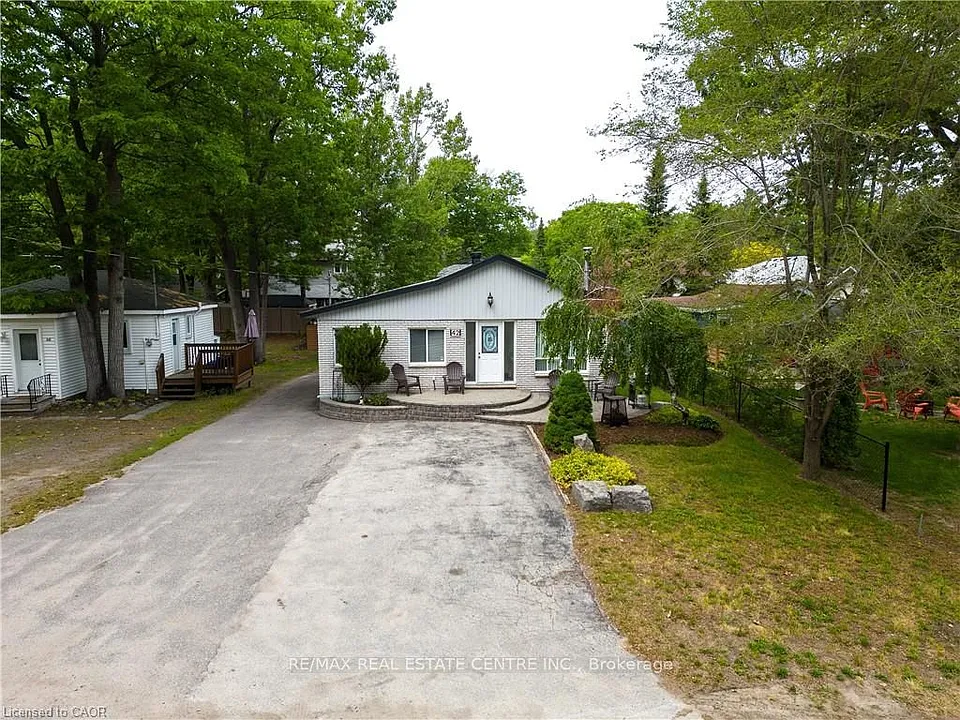 42 5th Ln