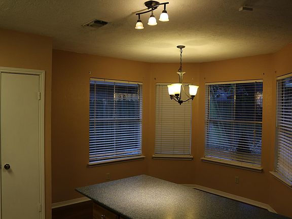 Kitchen Breakfast Area